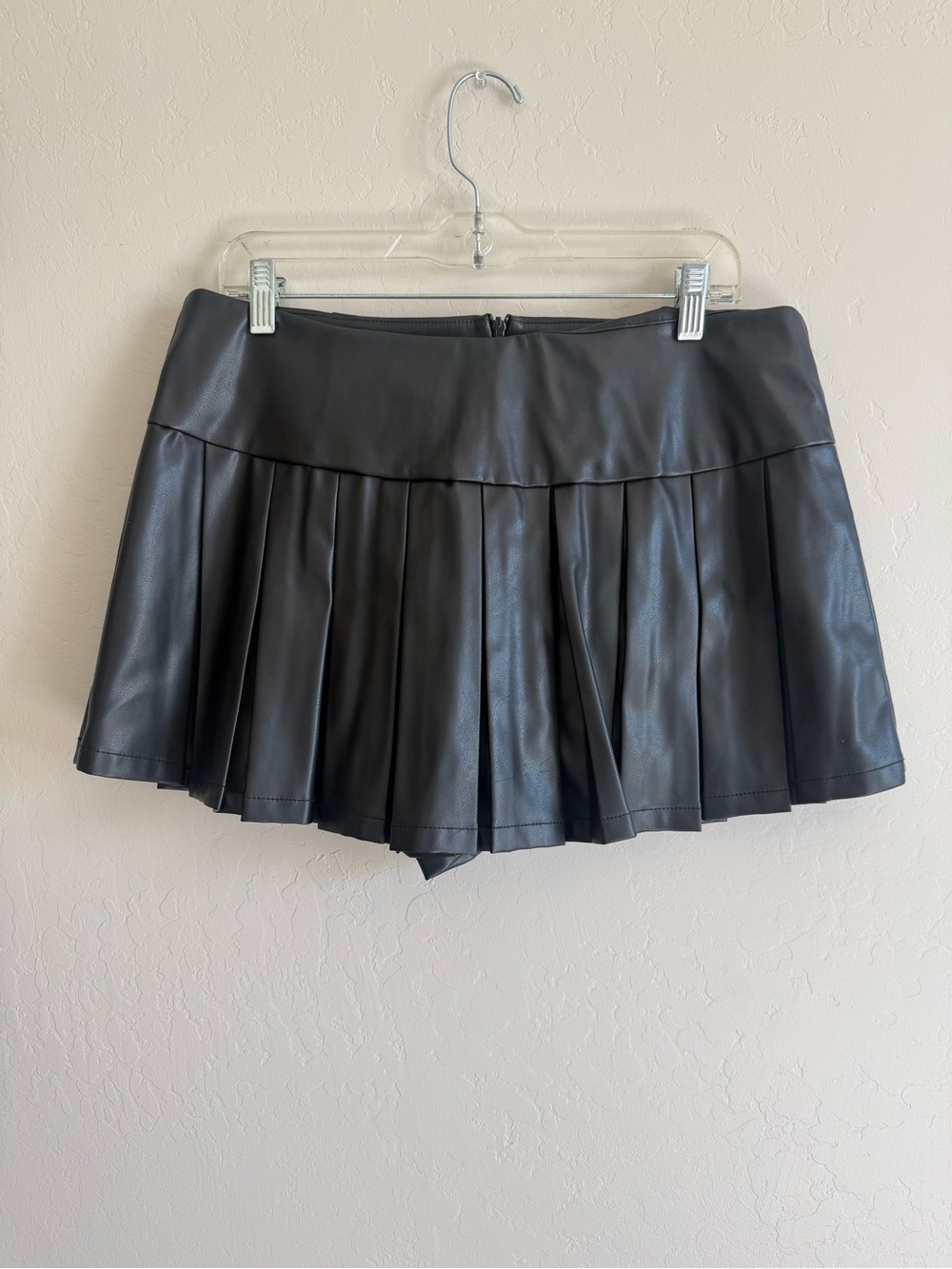 Haute Monde Black Faux Leather Skort with Textured Waistband #P230